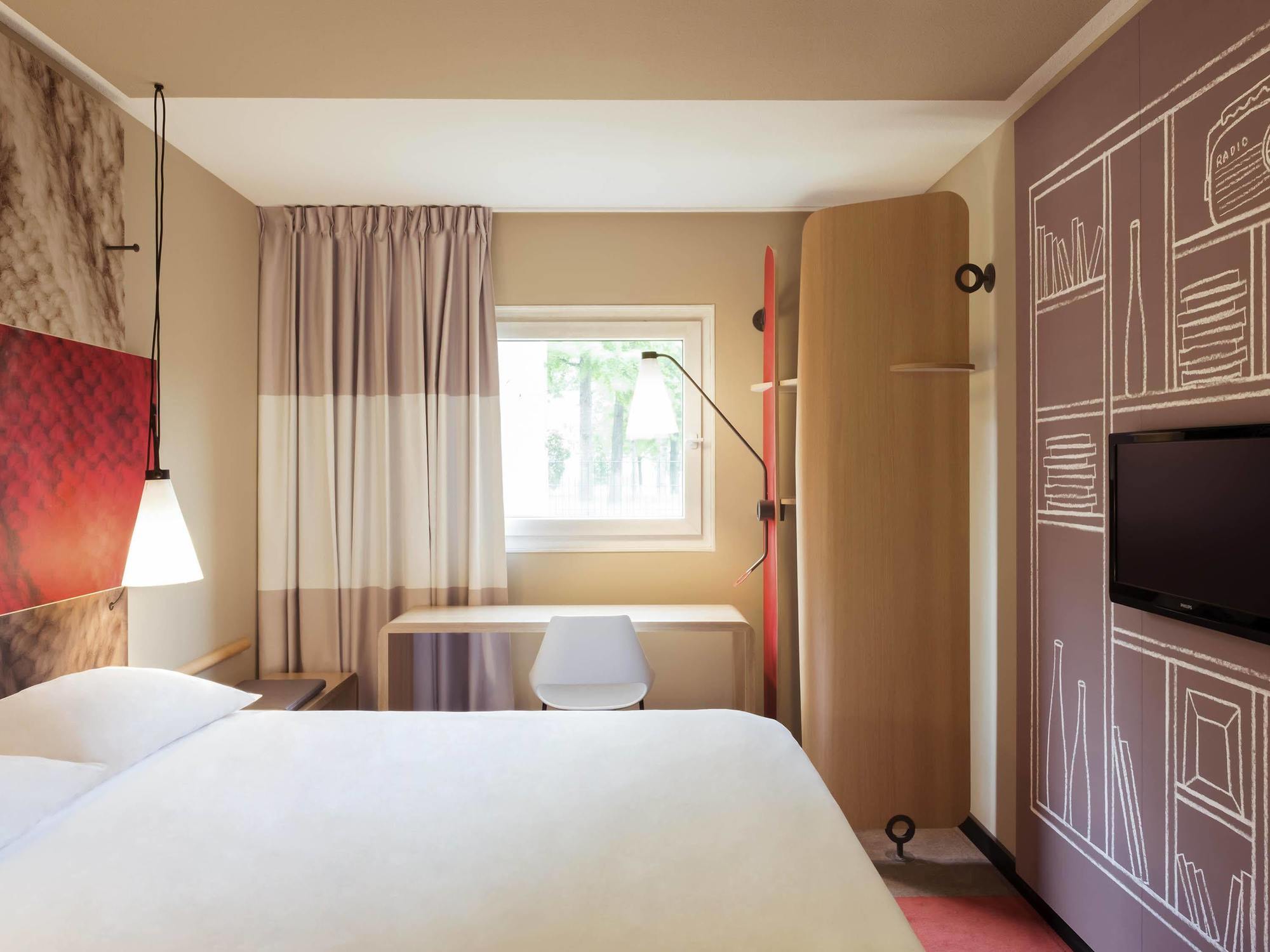 ไอบิส มึนเชน แอร์พอร์ต ซึด Hotel ฮอลเบิร์กมูส ภายนอก รูปภาพ
